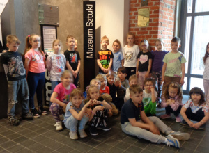 Wycieczka Smerfów i Pszczółek do Muzeum Sztuki